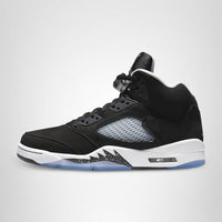 
              Jordan Mens Air 5 Retro CT4838 011 Oreo 2021 - Size 9.5
            