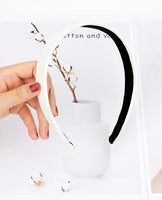
              Wecoe White PU Leather 1 Inch Wide Non-Slip Fashion Headband Hair Accessory for Women and Girls, Holiday Costume Diademas Coreanas Para Mujer
            
